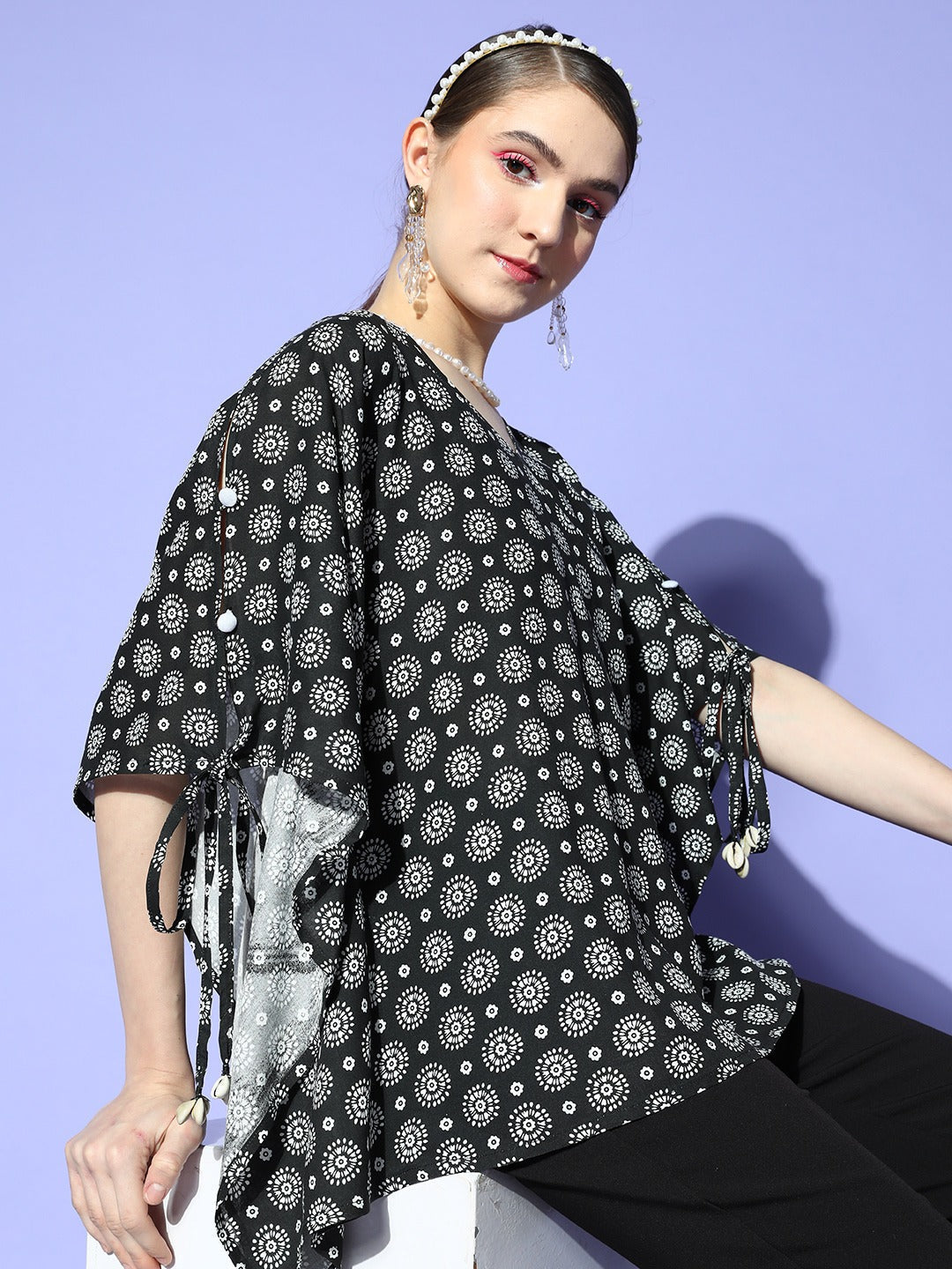 Yufta Black Kaftan Top