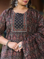 Yufta Black & Red Floral Print Straight Plus size Kurta Trouser And Dupatta Set