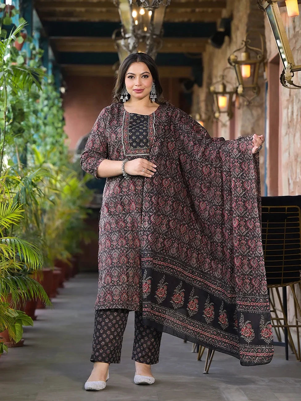 Yufta Black & Red Floral Print Straight Plus size Kurta Trouser And Dupatta Set