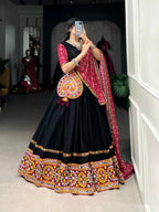 Lorenvalley Black Pure CottonPlain And Original Mirror Gamthi Work Lace Border Lehenga Choli with Dupatta