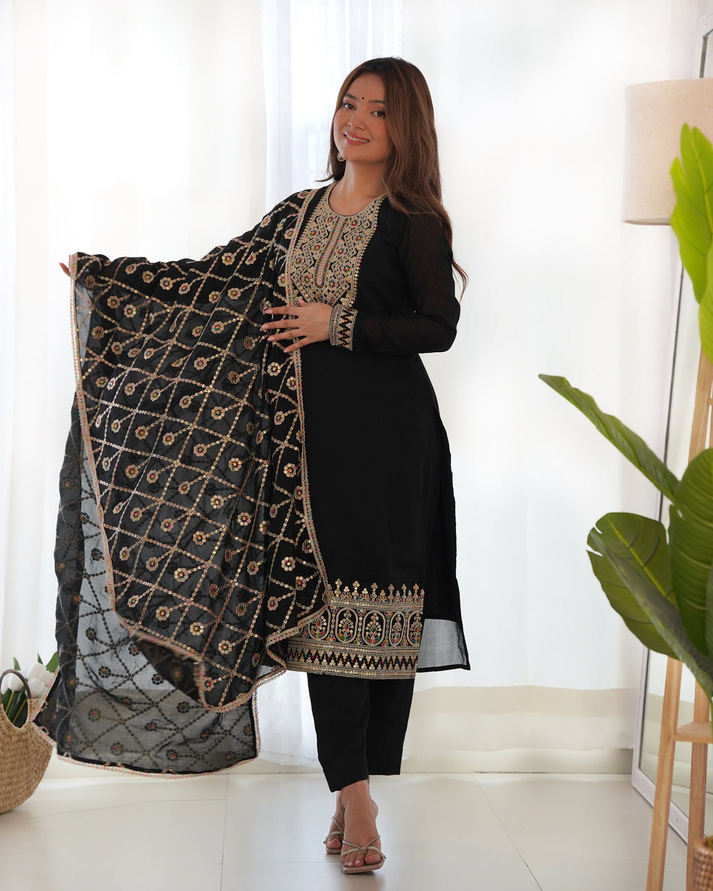Lorenvalley Black Vichitra Silk Embroidery Sequence and Dori Thread Work Kurta Trousers with Dupatta Set - Distacart