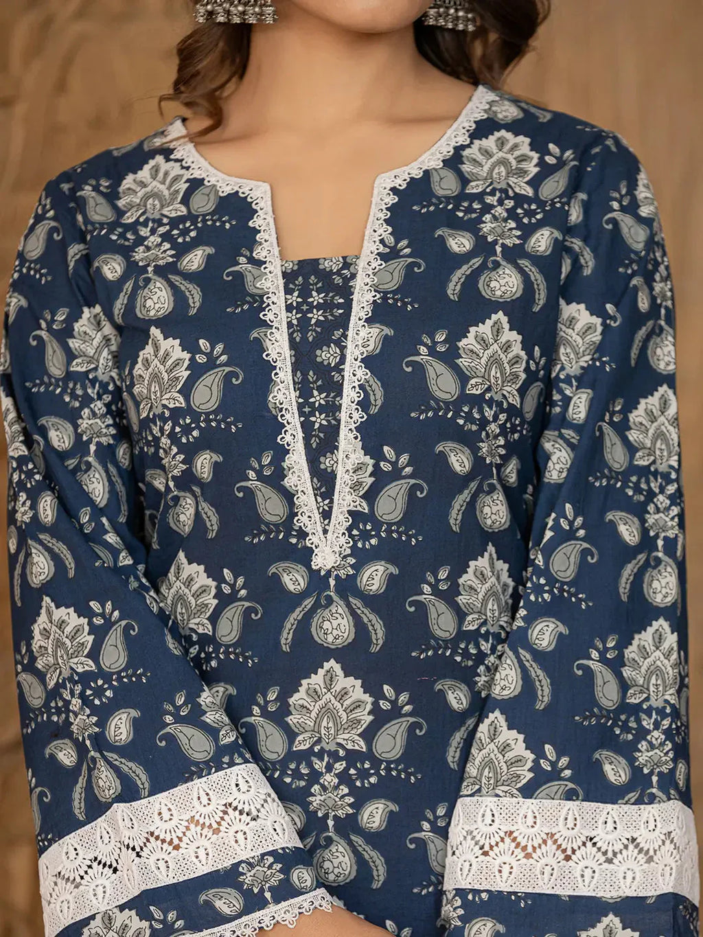 Yufta Blue Floral Print Pakistani Style Kurta Trouser And Dupatta Set