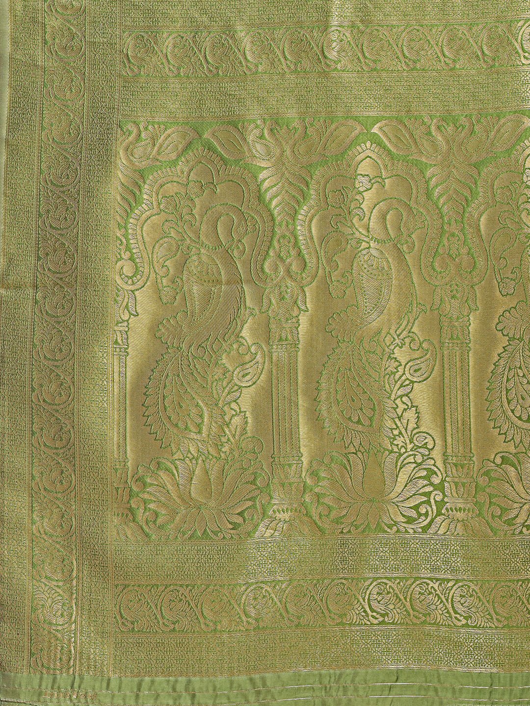 Shree Shyam Fashion Banarasi Silk Cream & Light Green Saree - Distacart