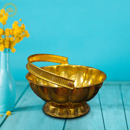 Brass Flower Basket: Elegant Floral Arrangement for Your Home