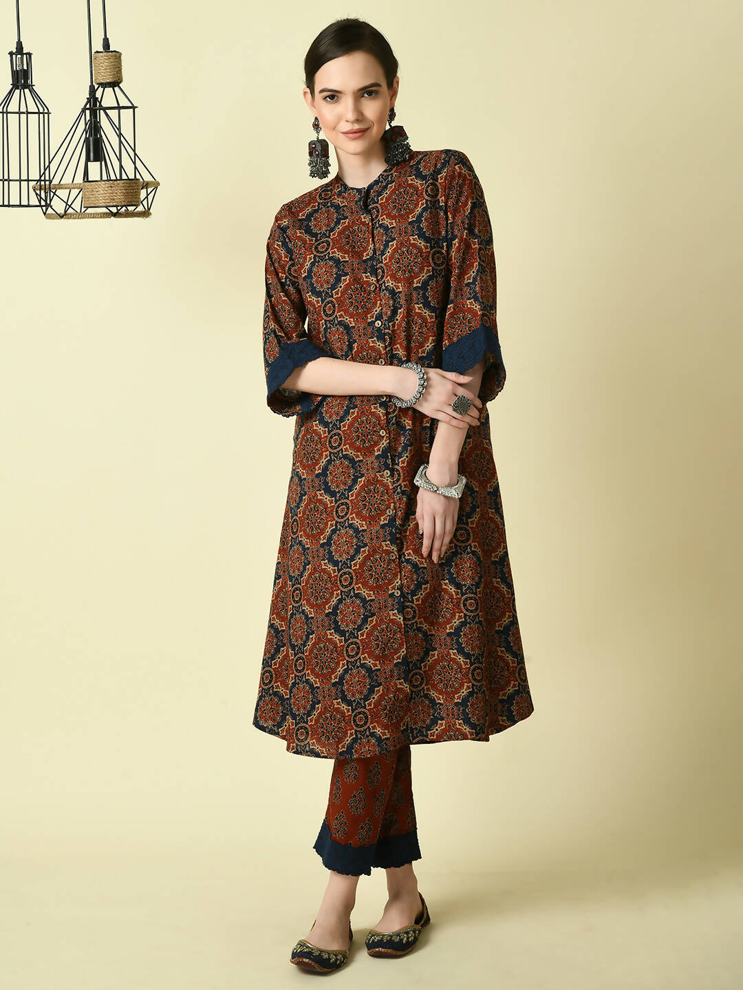 Myshka Women's Multi A-Line Kurta & Trousers