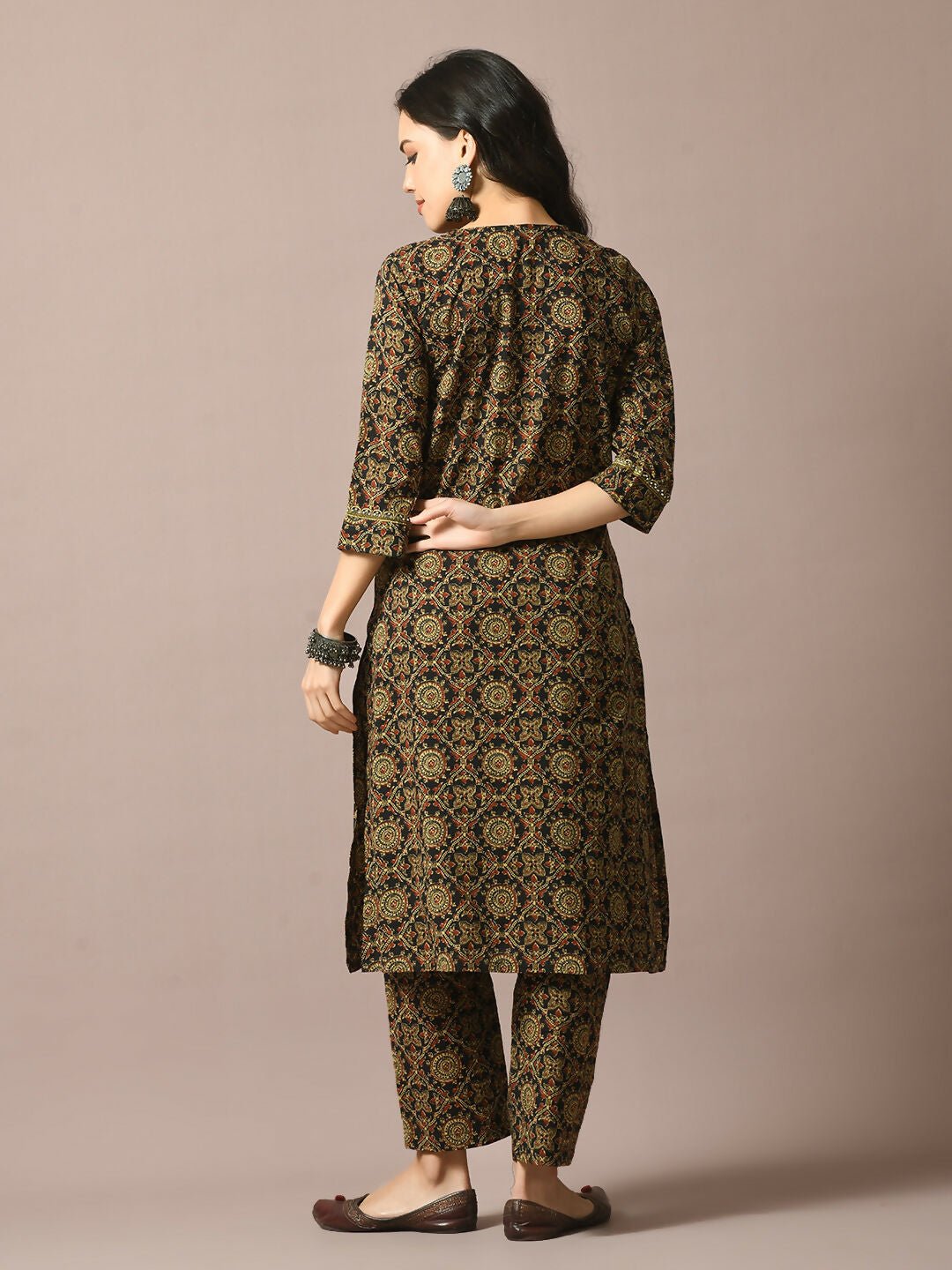 Myshka Women's Multi Printed Cotton Straight Party Kurta Set