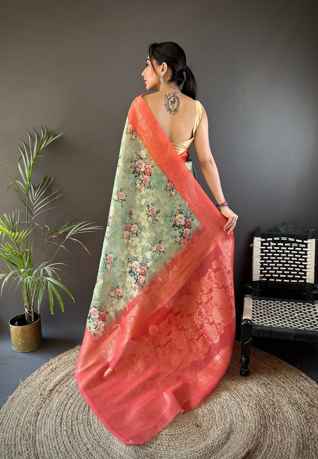 Joban Fashion Brick Red Floral Motifs Banarasi Silk Sarees