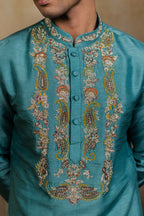 Falling Raw Silk Green Paisley Zari Kurta Set By Hilo Design
