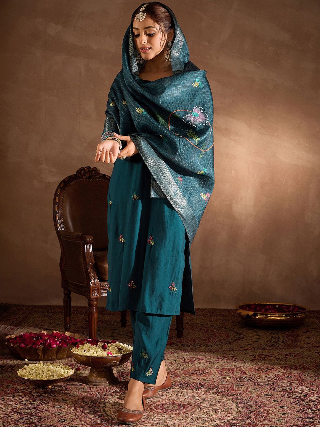 Indo Era Floral Embroidered Thread Work Straight Kurta With Trousers & Dupatta - Distacart