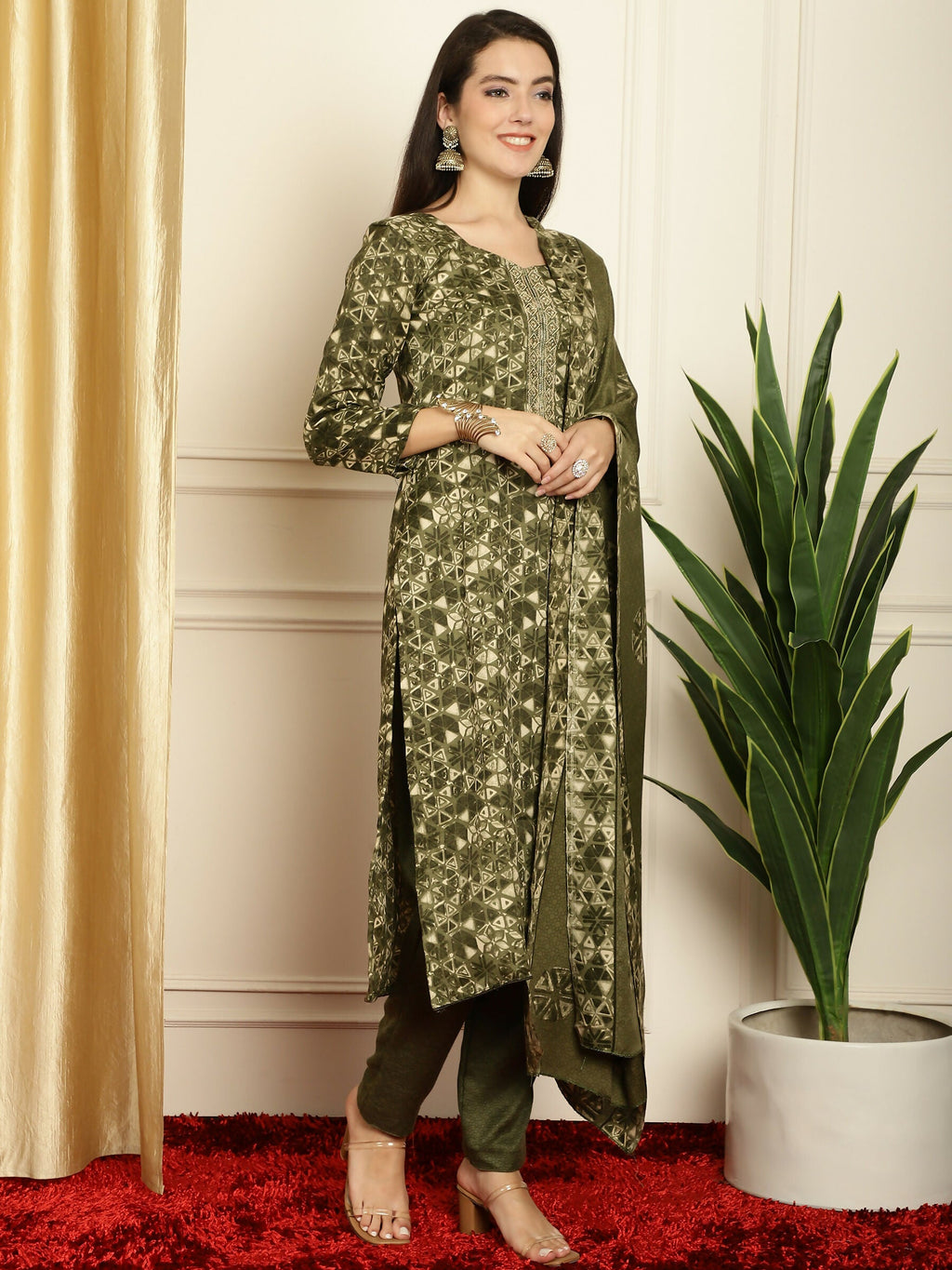 Jyoti Fashion Women's Green Pashmina Floral Digital Printed Kurta with Trouser & Dupatta