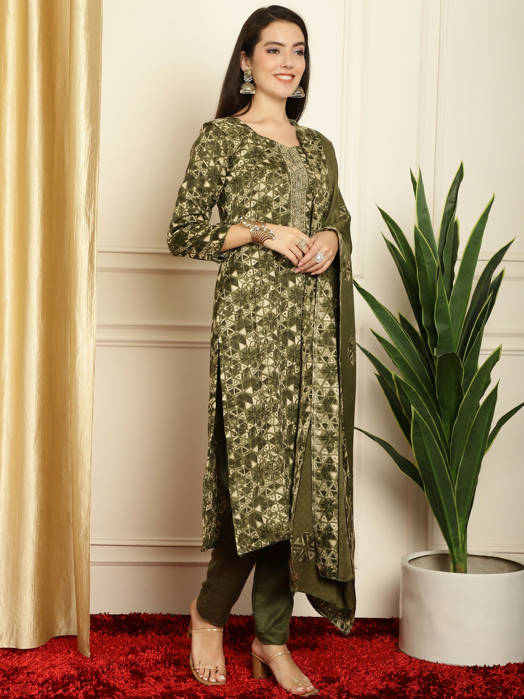 Jyoti Fashion Women's Green Pashmina Floral Digital Printed Kurta with Trouser & Dupatta