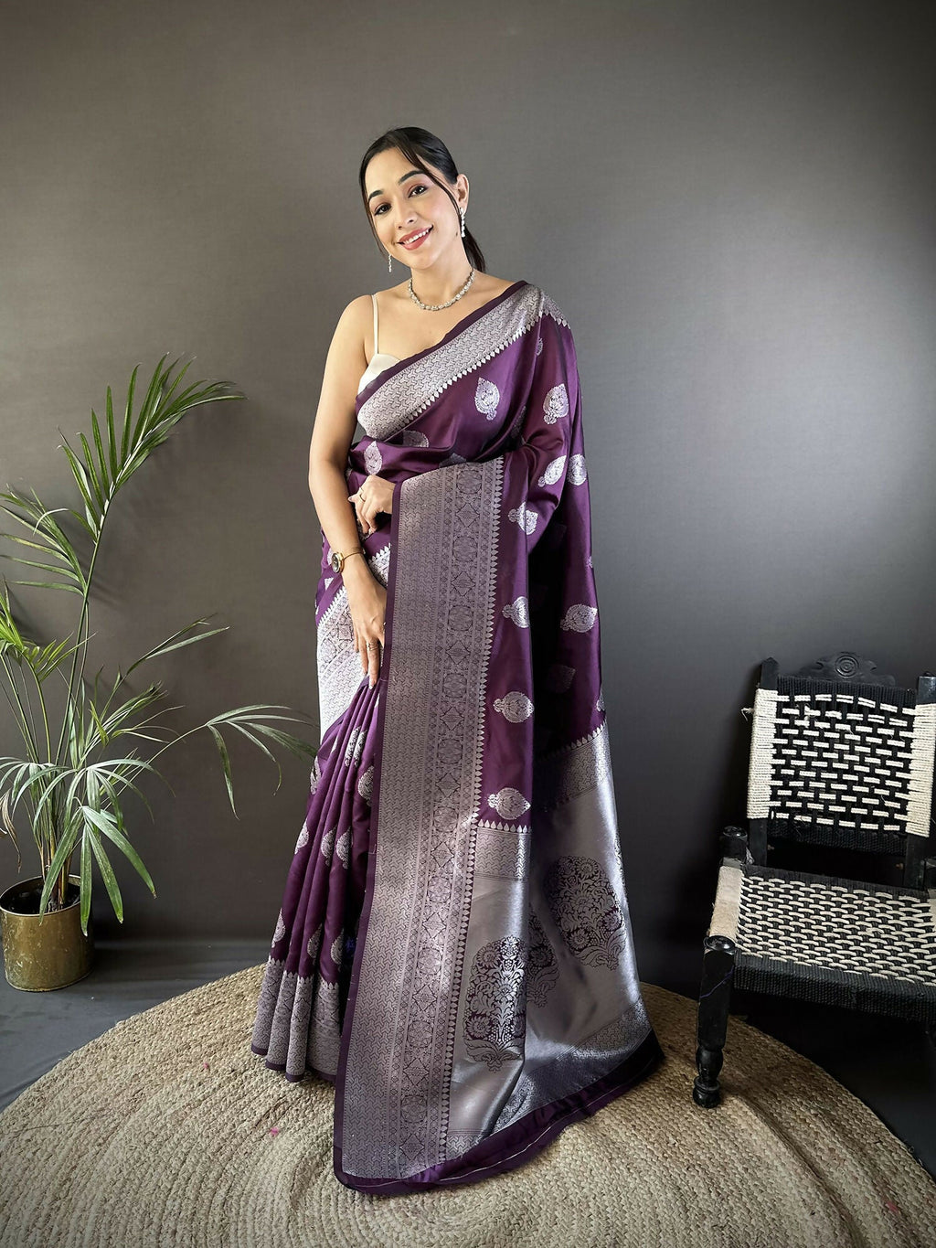 Joban Fashion Wine Floral Motifs Soft Silk Banarasi Saree - Distacart