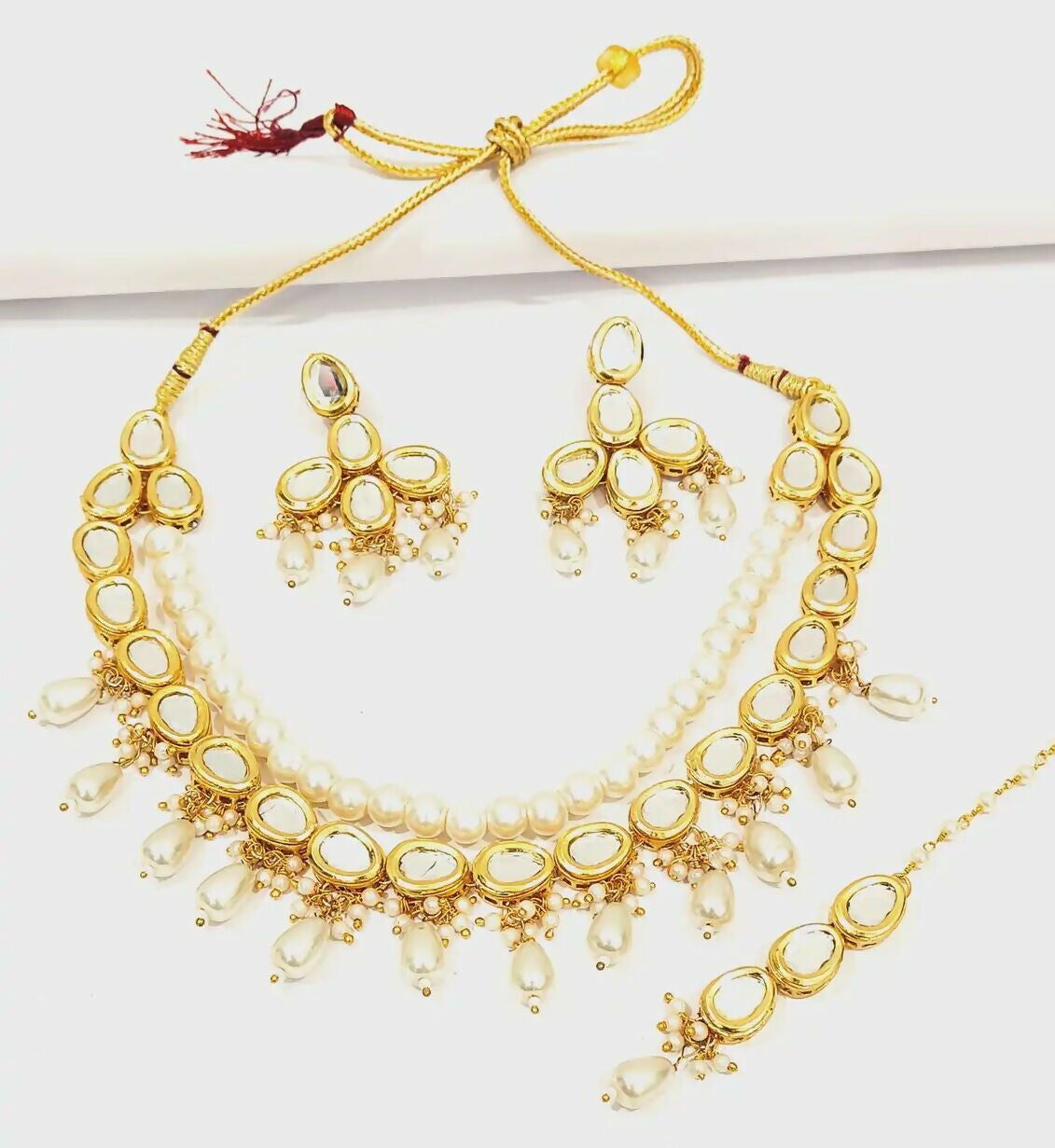 Joban Fashion Hand Made High Quality Gold Plated Base Metal Alloy Kundan Stone Studded Kundan Jewellery Set