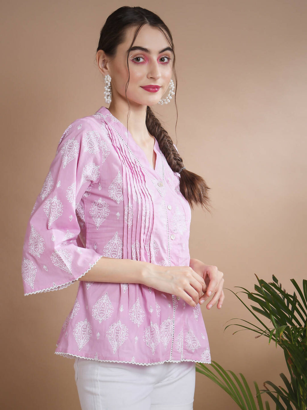 Myshka Women's Pink Printed V-Neck Top