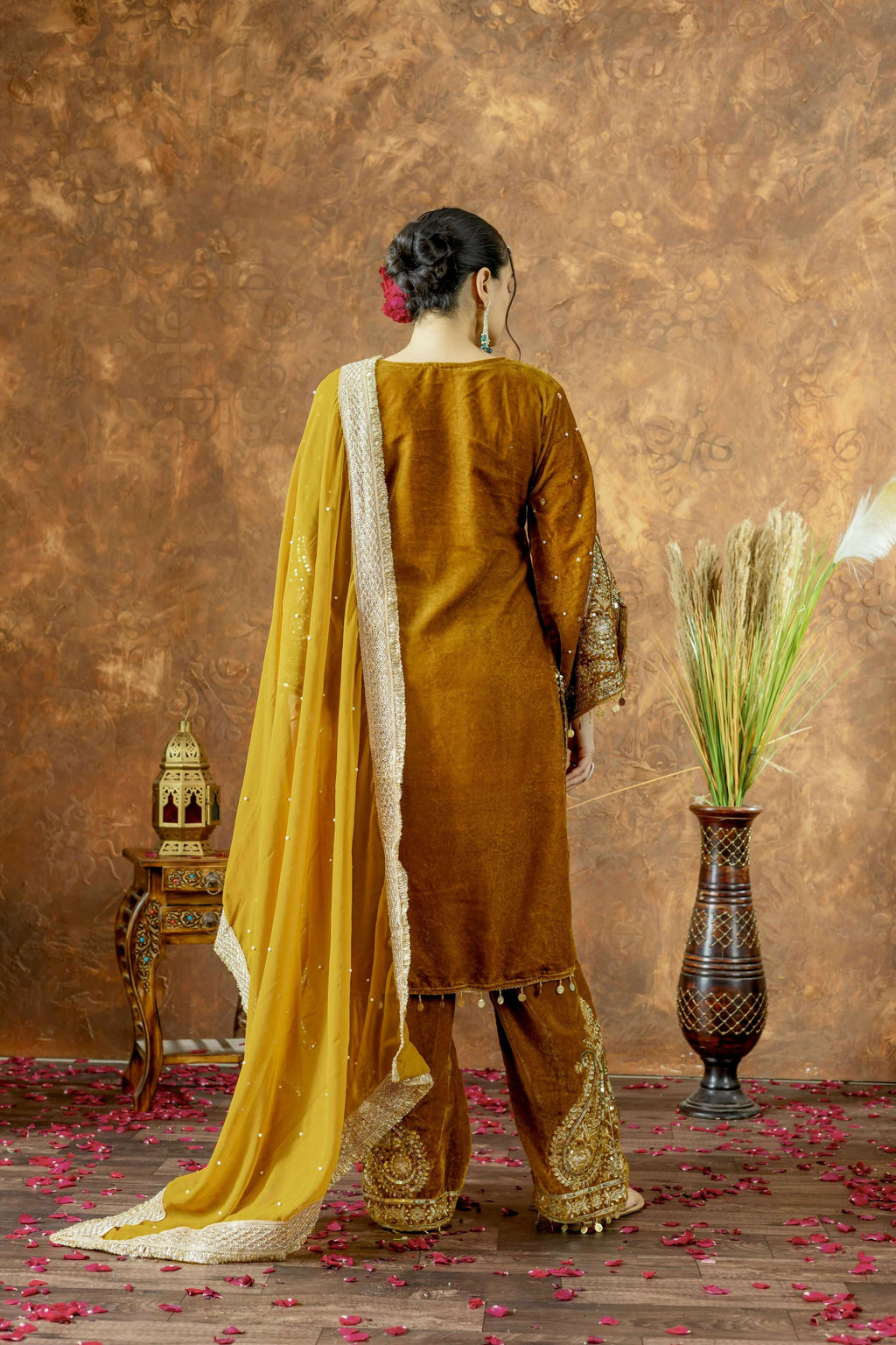 Joban Fashion Mustard Gold Velvet Embroidery Kurta Set - Distacart