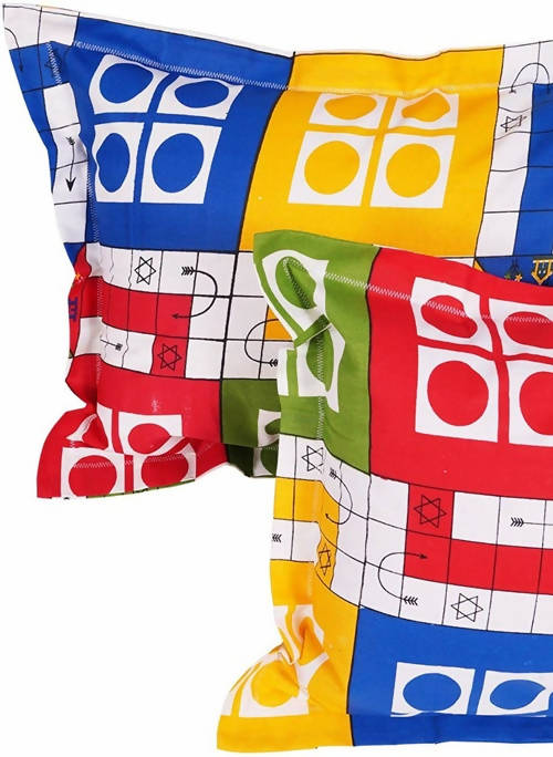 Vamika Printed Cotton White Bedsheet With Multicolor Ludo Design Bedsheet With Pillow Covers (LEOC_LUDO_BLACK)