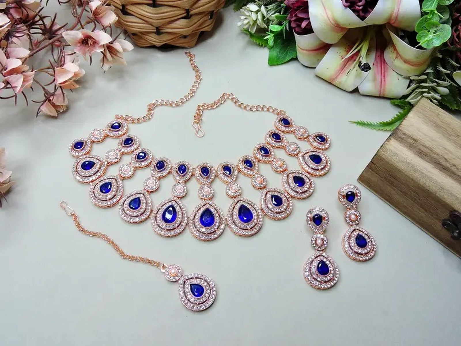 Jewel City Rose Gold-Plated Necklace Set with Earrings & Maang Tikka for Women – Sparkling Bridal Party Jewelry