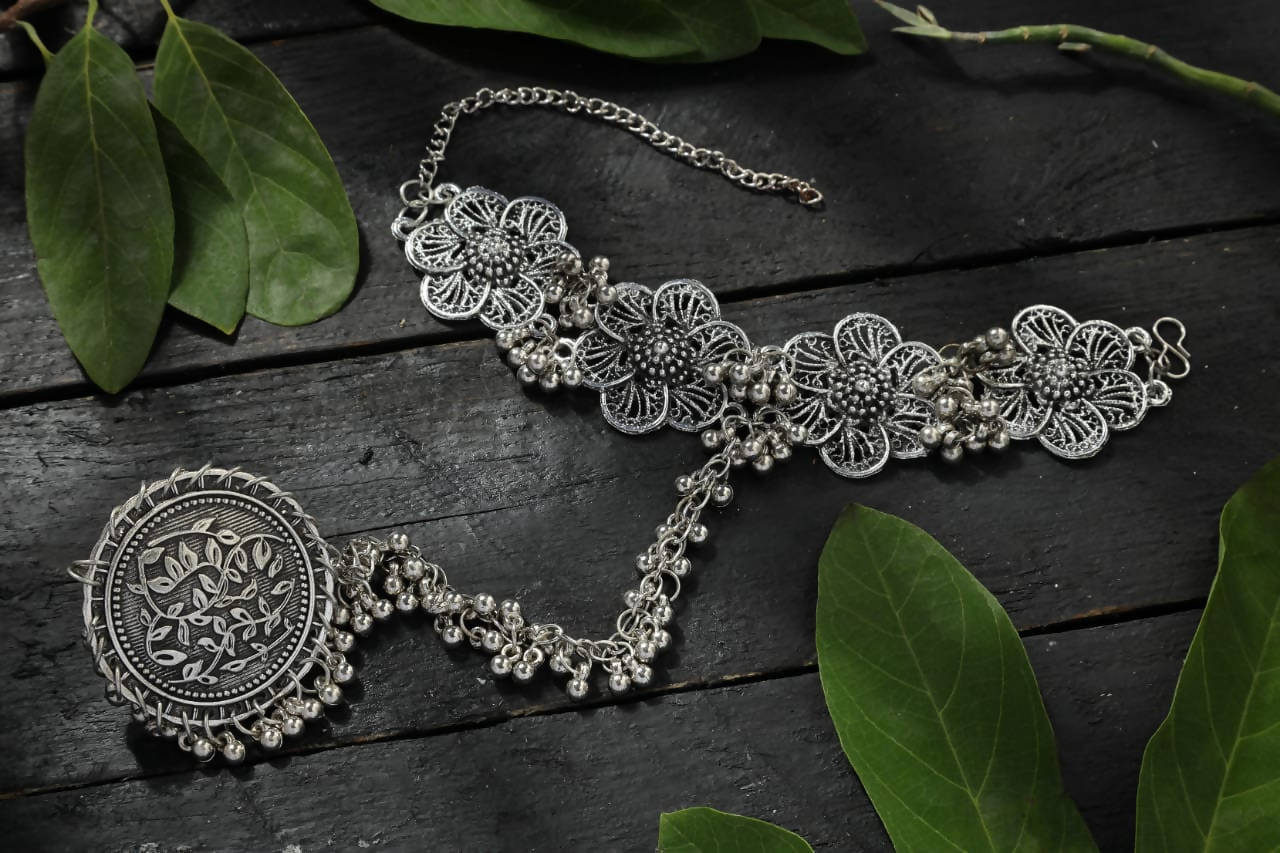 Mominos Fashion Oxidised Silver Plated Traditional Bracelet - Distacart