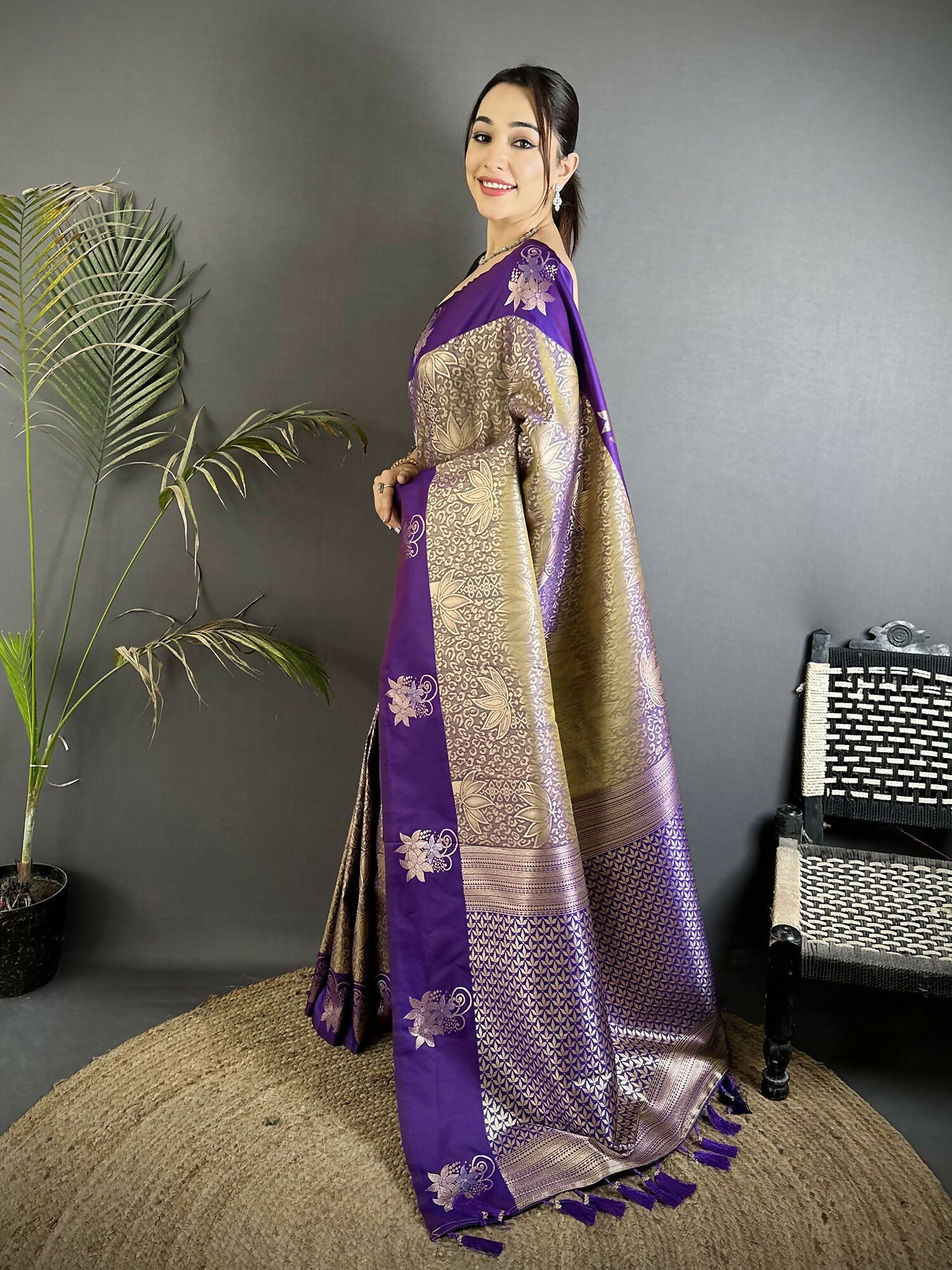 Joban Fashion Purple Intricate Zari Weaving Soft Silk Dharmavaram Saree - Distacart