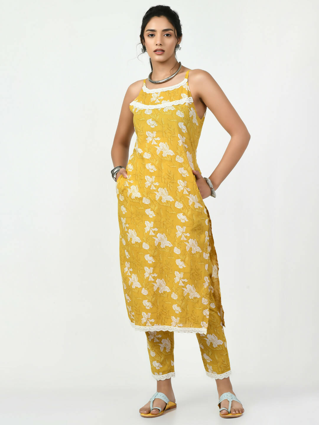 Myshka Women's Yellow Straight Printed Kurta