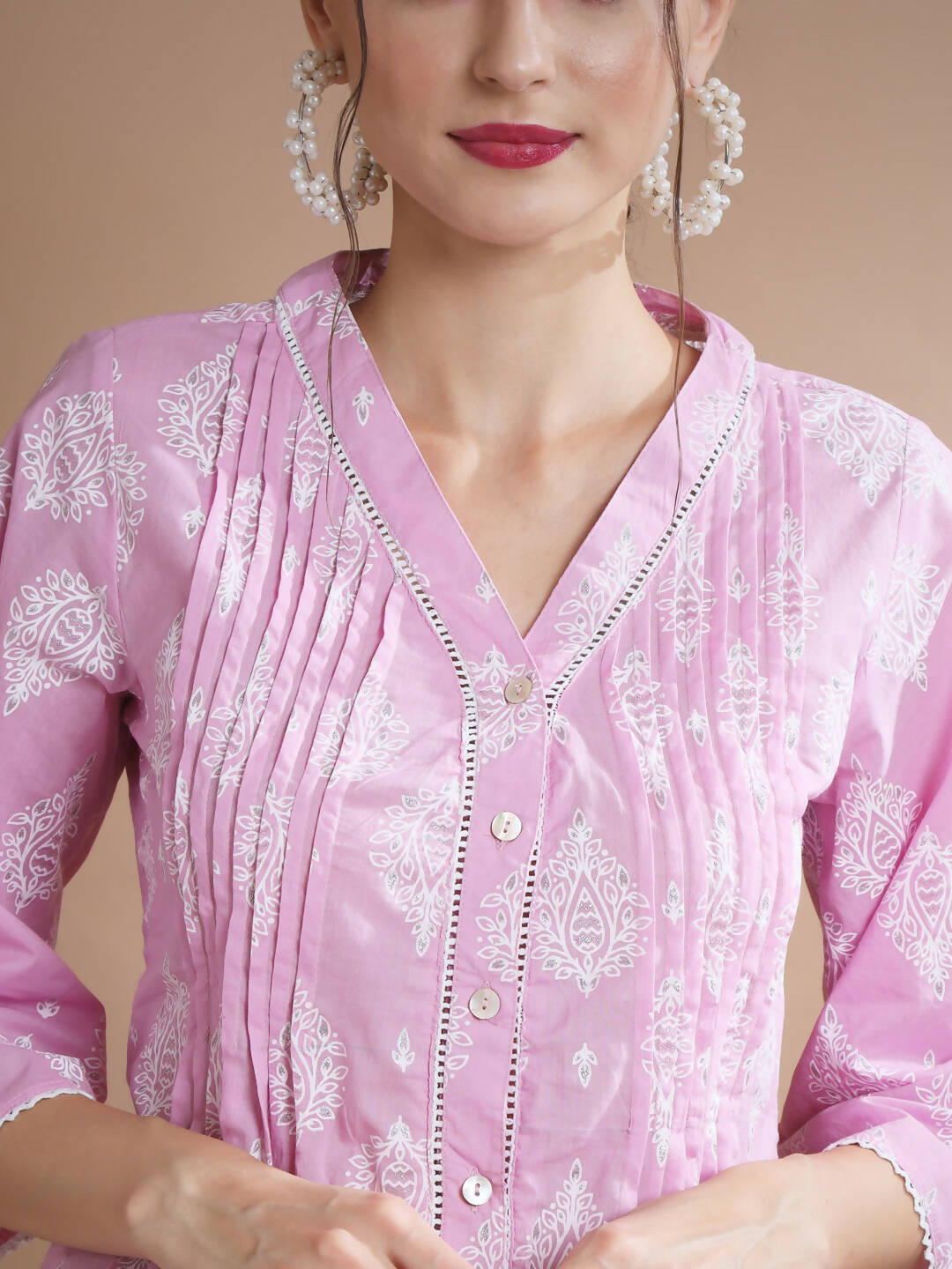 Myshka Women's Pink Printed V-Neck Top
