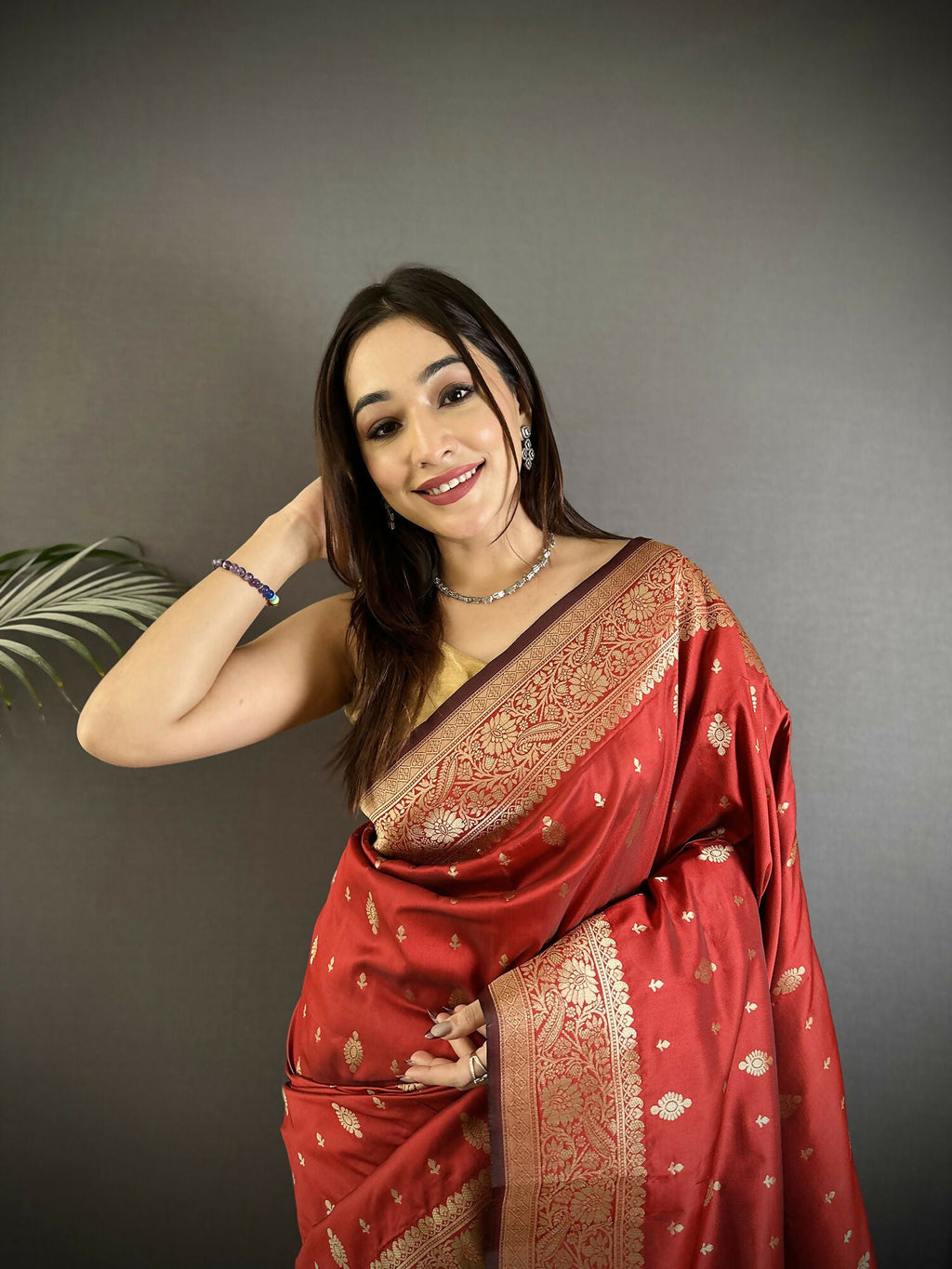 Joban Fashion Red Zari Weaving Motif Lichi Silk Banarasi Silk Saree - Distacart