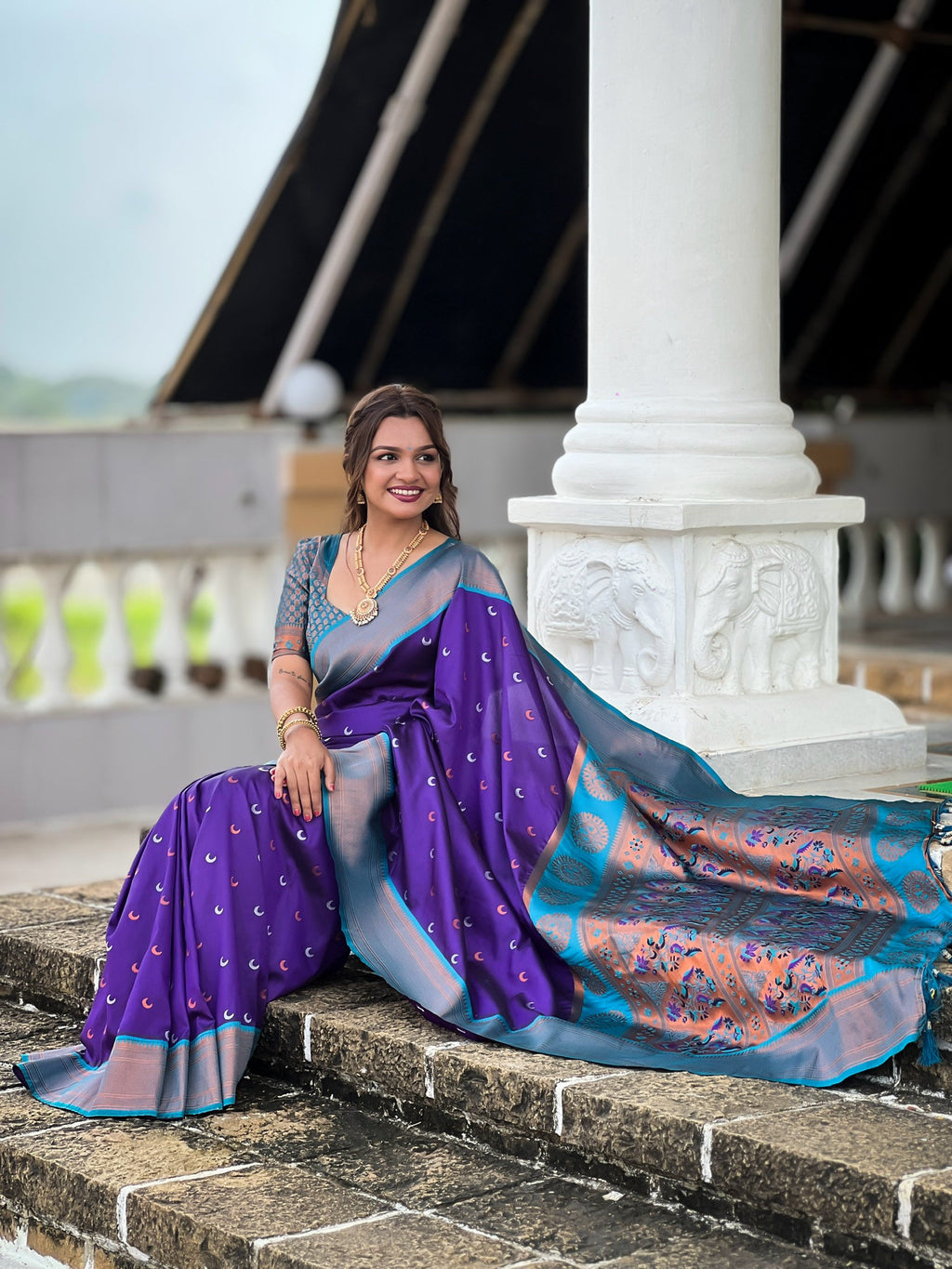 Vedant Vastram Soft Litchi Silk Paithani Jacquard Saree - Violet