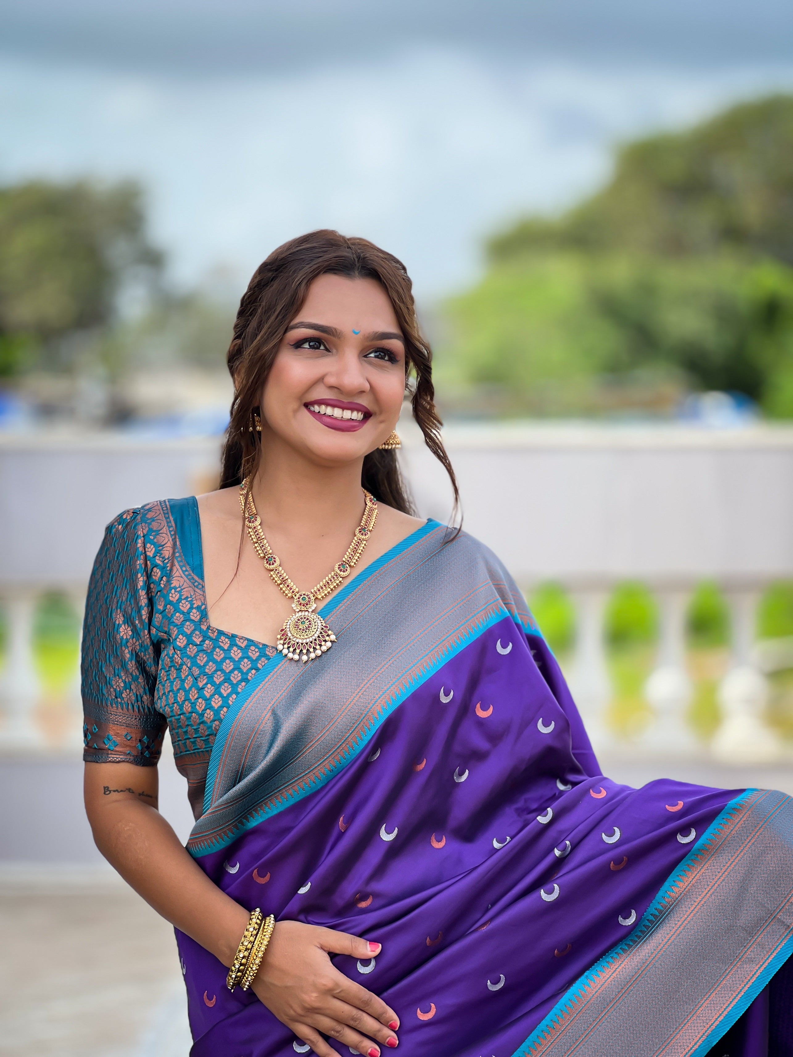 Vedant Vastram Soft Litchi Silk Paithani Jacquard Saree - Violet