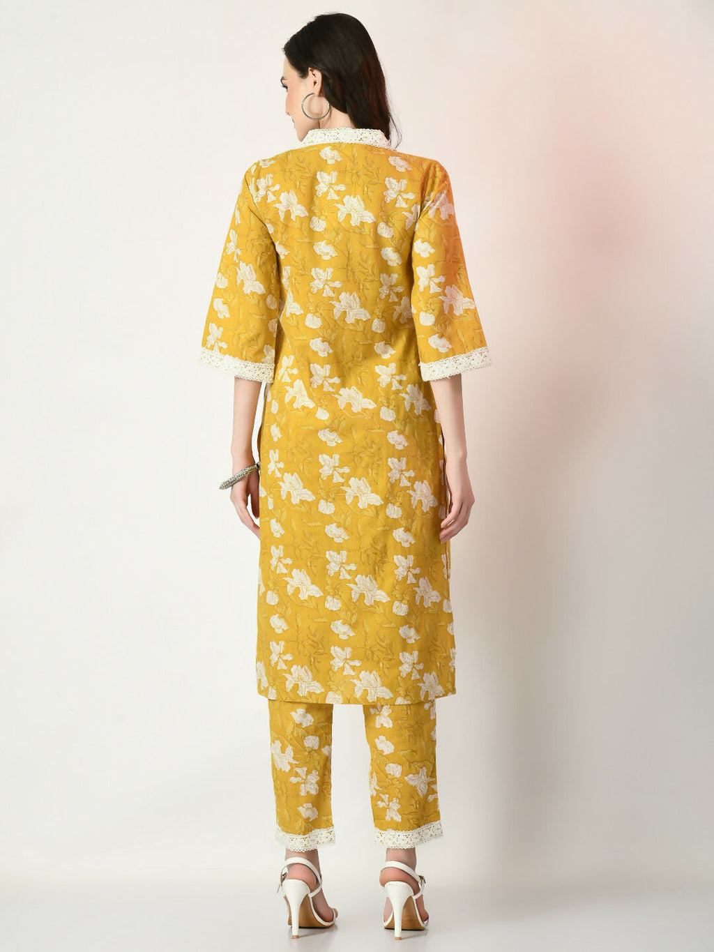 Myshka Women's Yellow Printed Kurta With Trousers