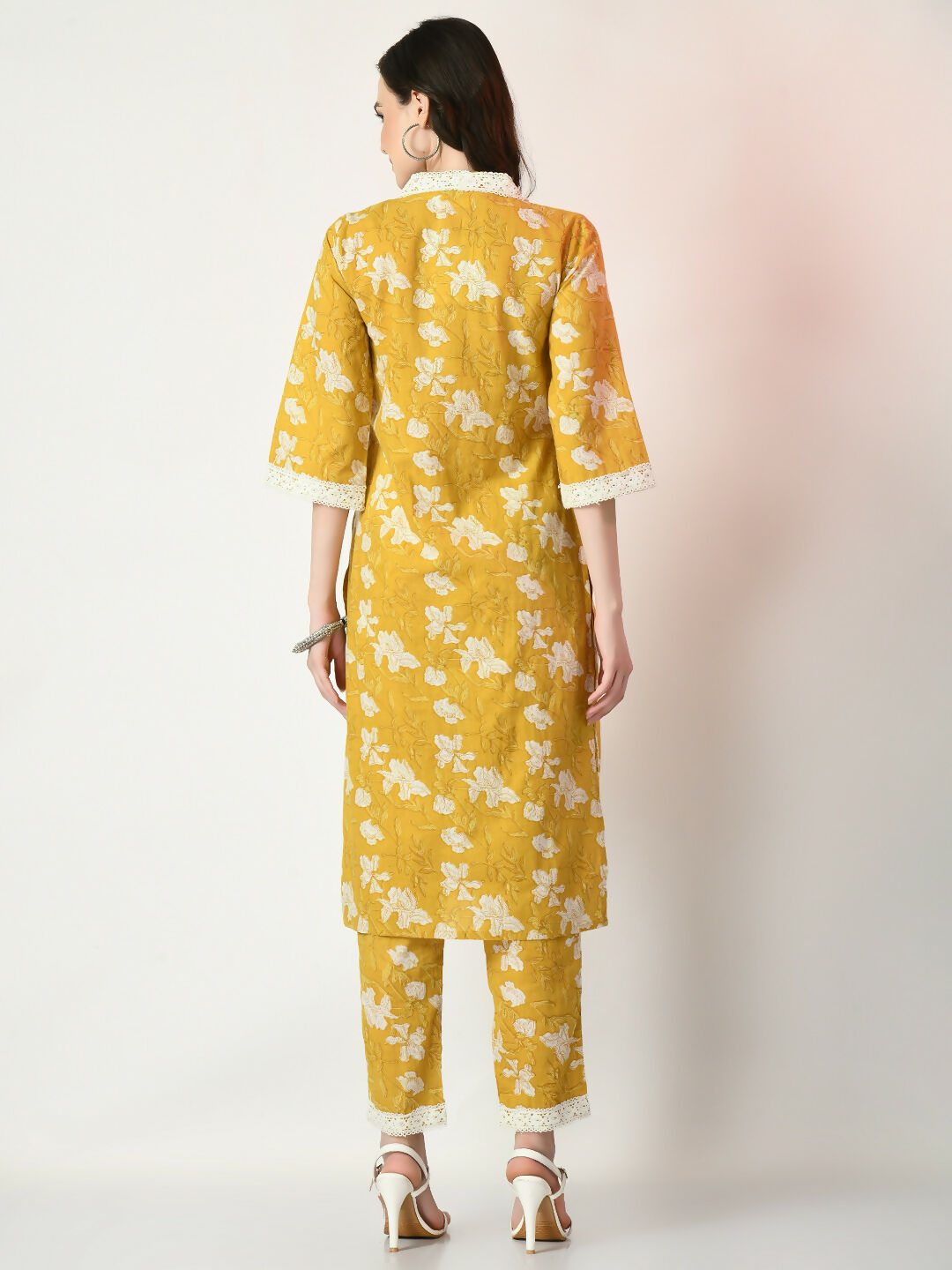 Myshka Women's Yellow Printed Kurta With Trousers