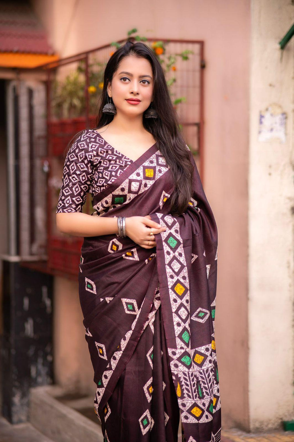 Maroon Silk Blend Ethnic Motifs Saree with Unstitched Blouse - A2M