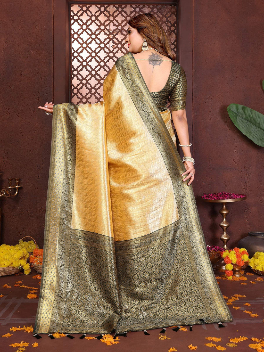 Anaita Banarasi Tissue Silk Saree - Distacart