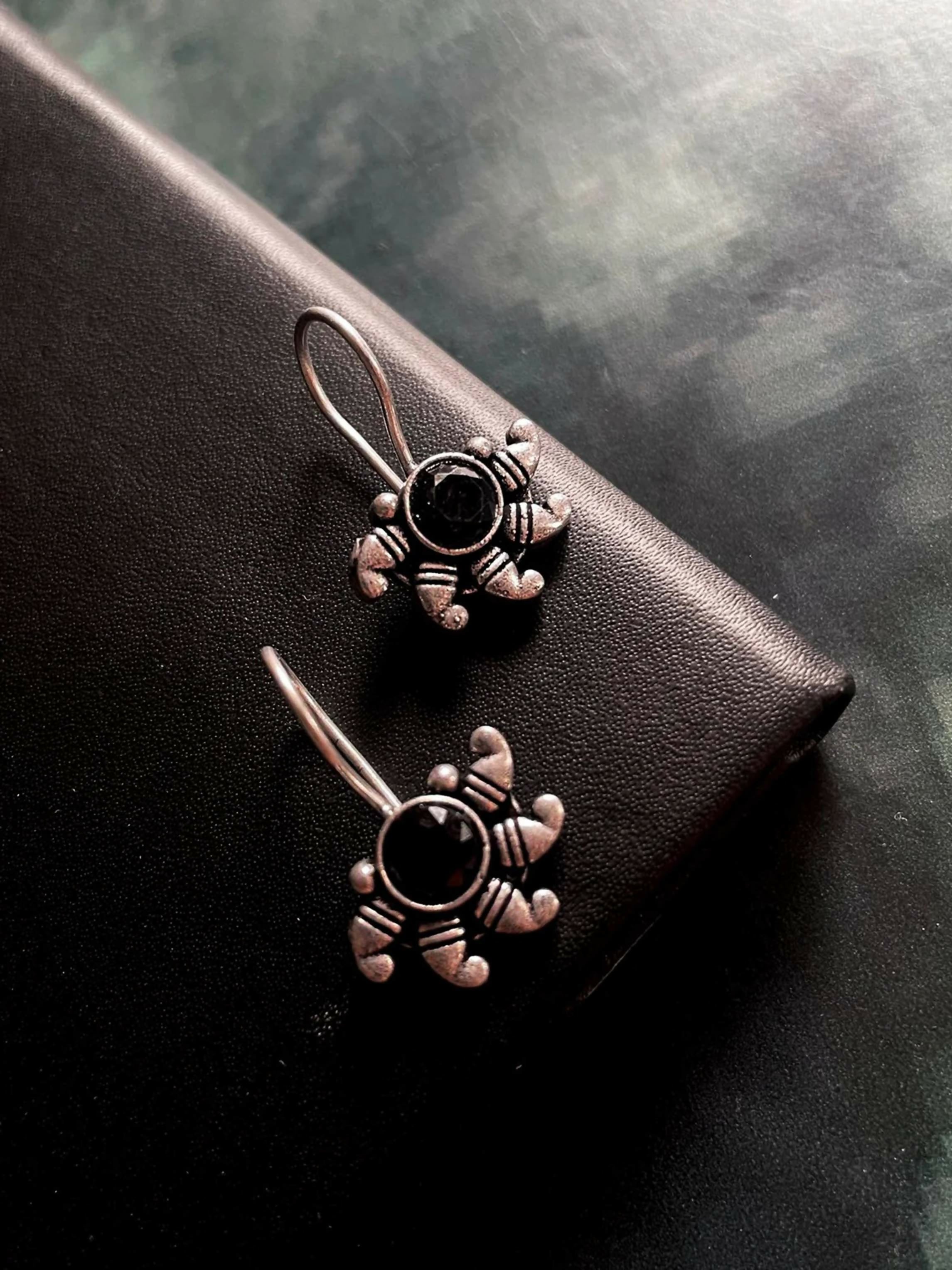Joban Fashion Women Black Monalisa Stone Oxidized Half Flower Small Earring - Distacart