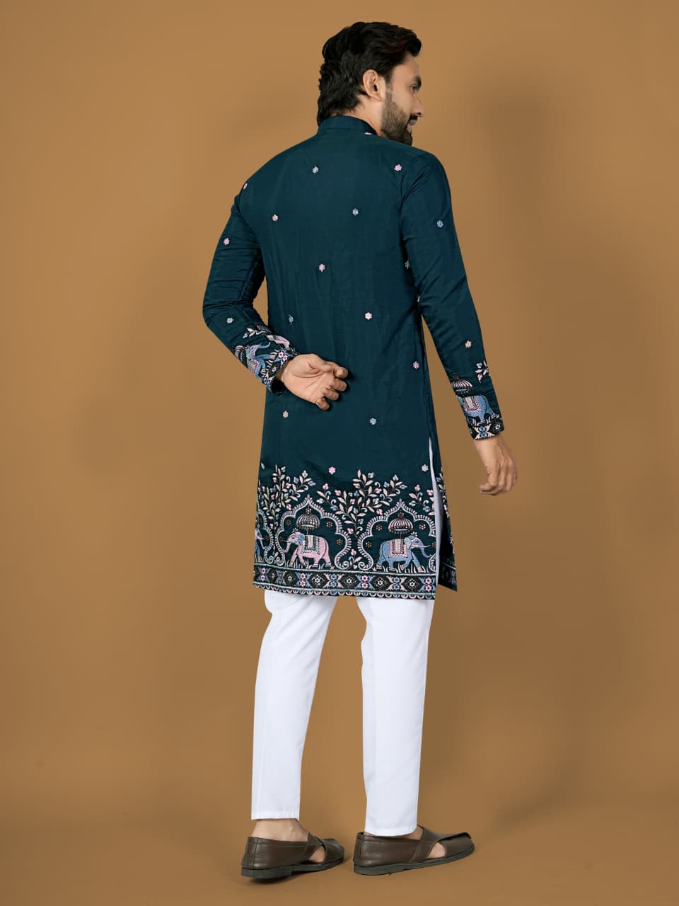 Anaita D Green Embroidery Silk Straight Kurta