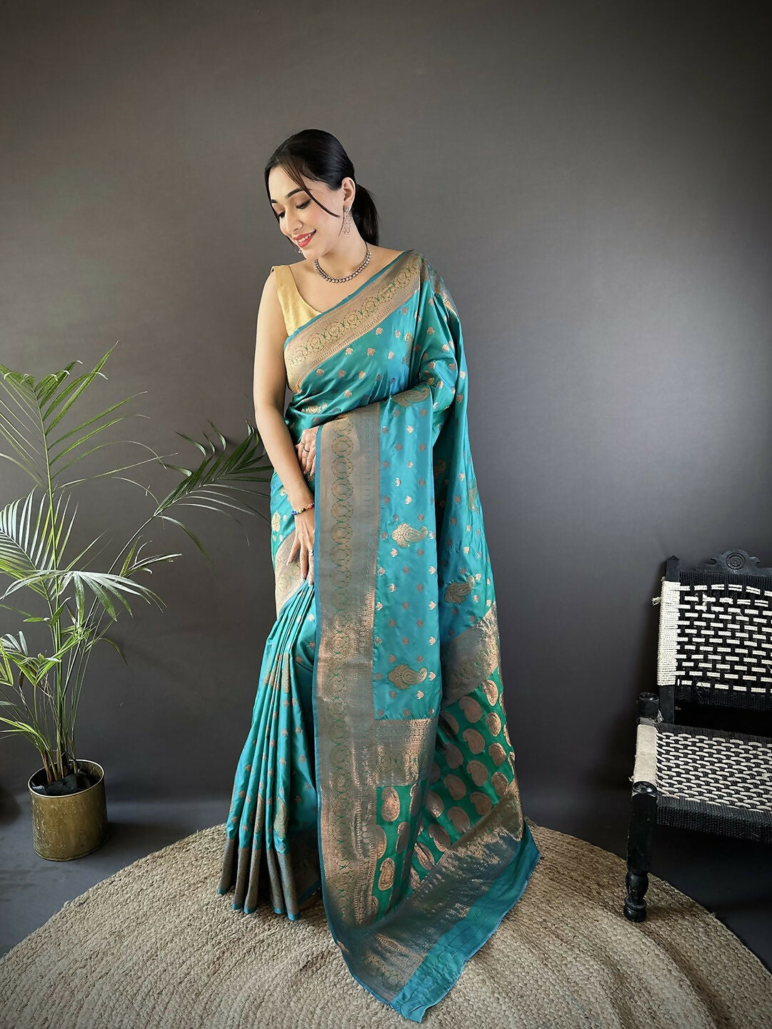 Joban Fashion Banarasi Teal Green Woven Soft Silk Saree - Distacart