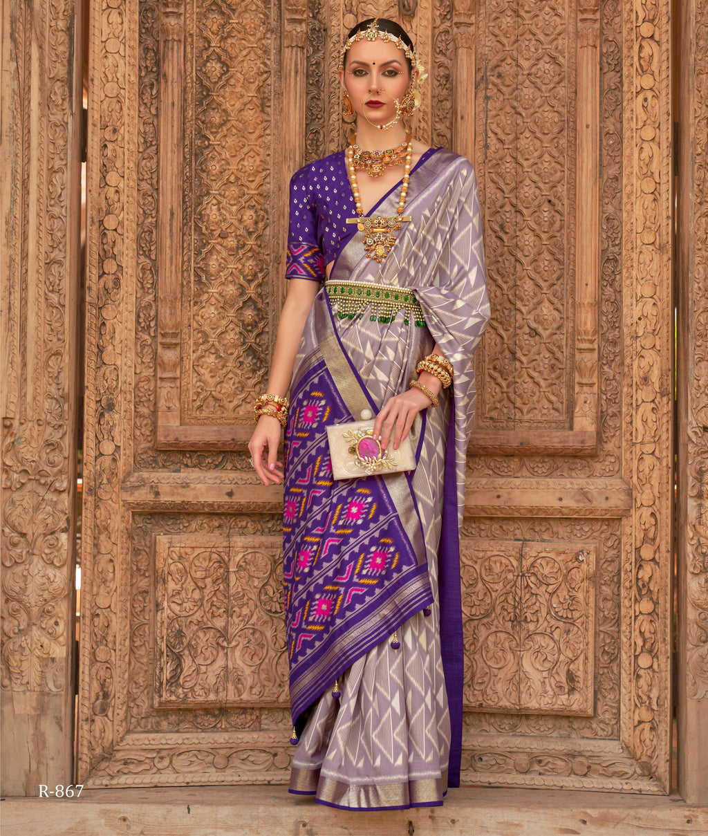 Grey Silk Geometric Printed Saree With Unstitched Blouse Piece - Aanchal