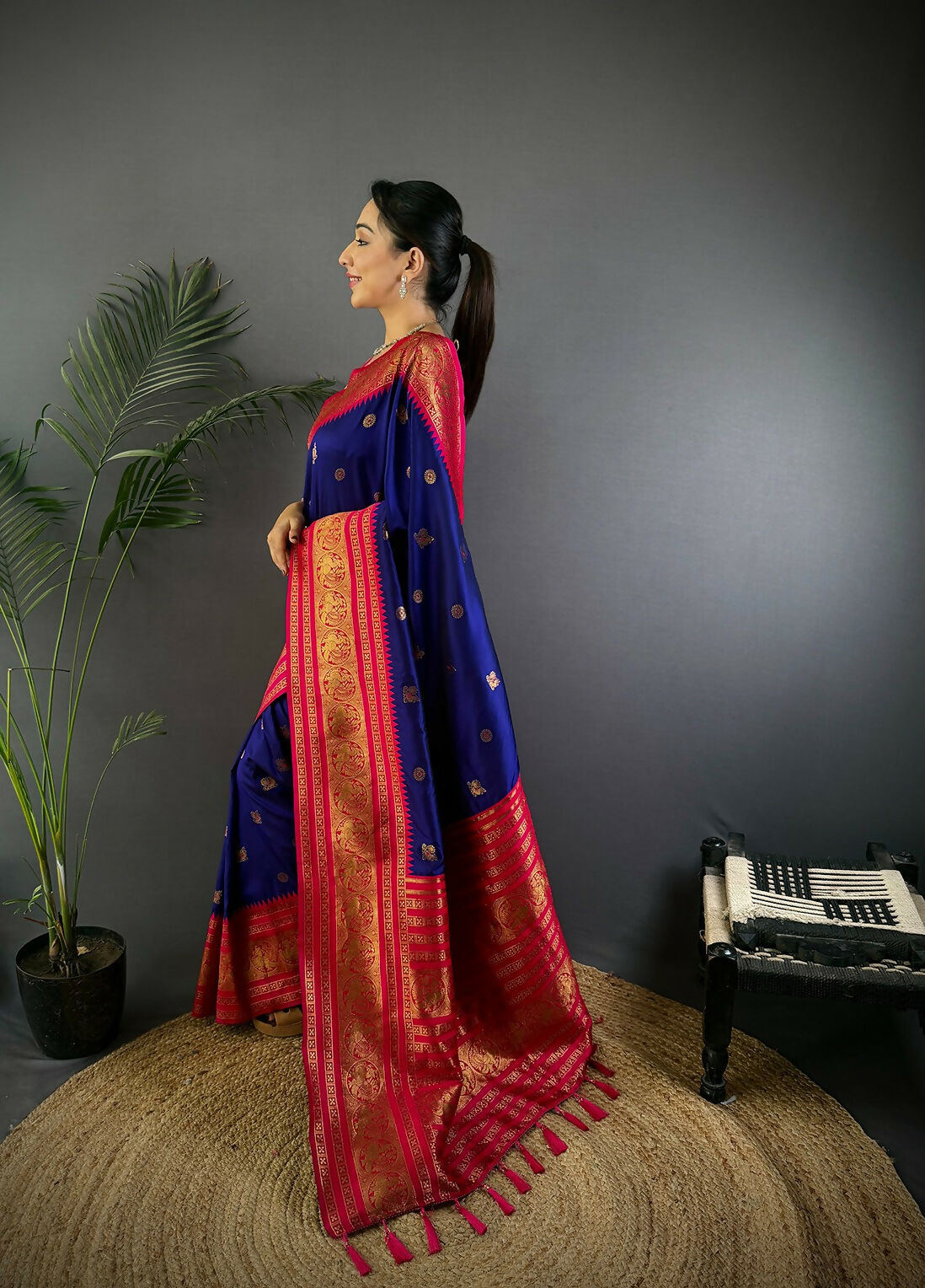 Joban Fashion Banarasi Navy Blue Woven Soft Silk Saree - Distacart