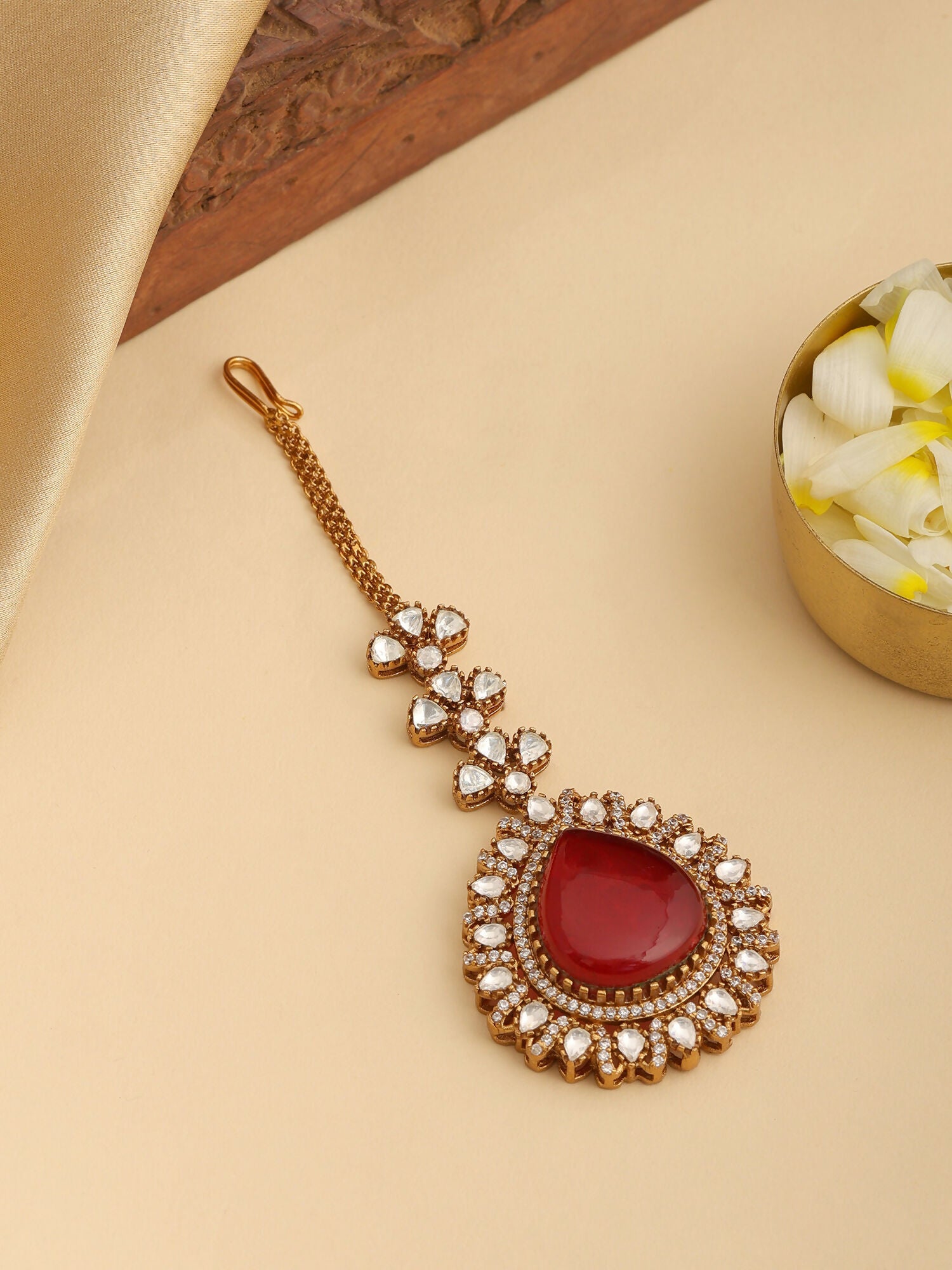 Ruby Raang Laal Shringar Tikka - Distacart