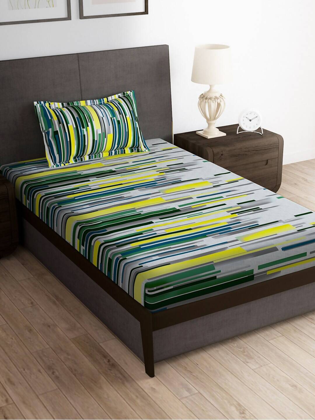 Story@home Arena White & Grey Printed 180 TC Bedsheet & Pillow Covers