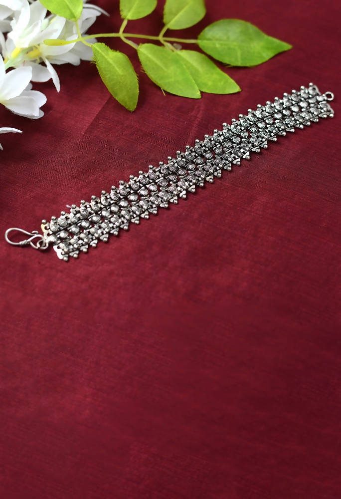 Mominos Fashion Kamal Johar Oxidised Silver-Plated Bracelet - Handcraft
