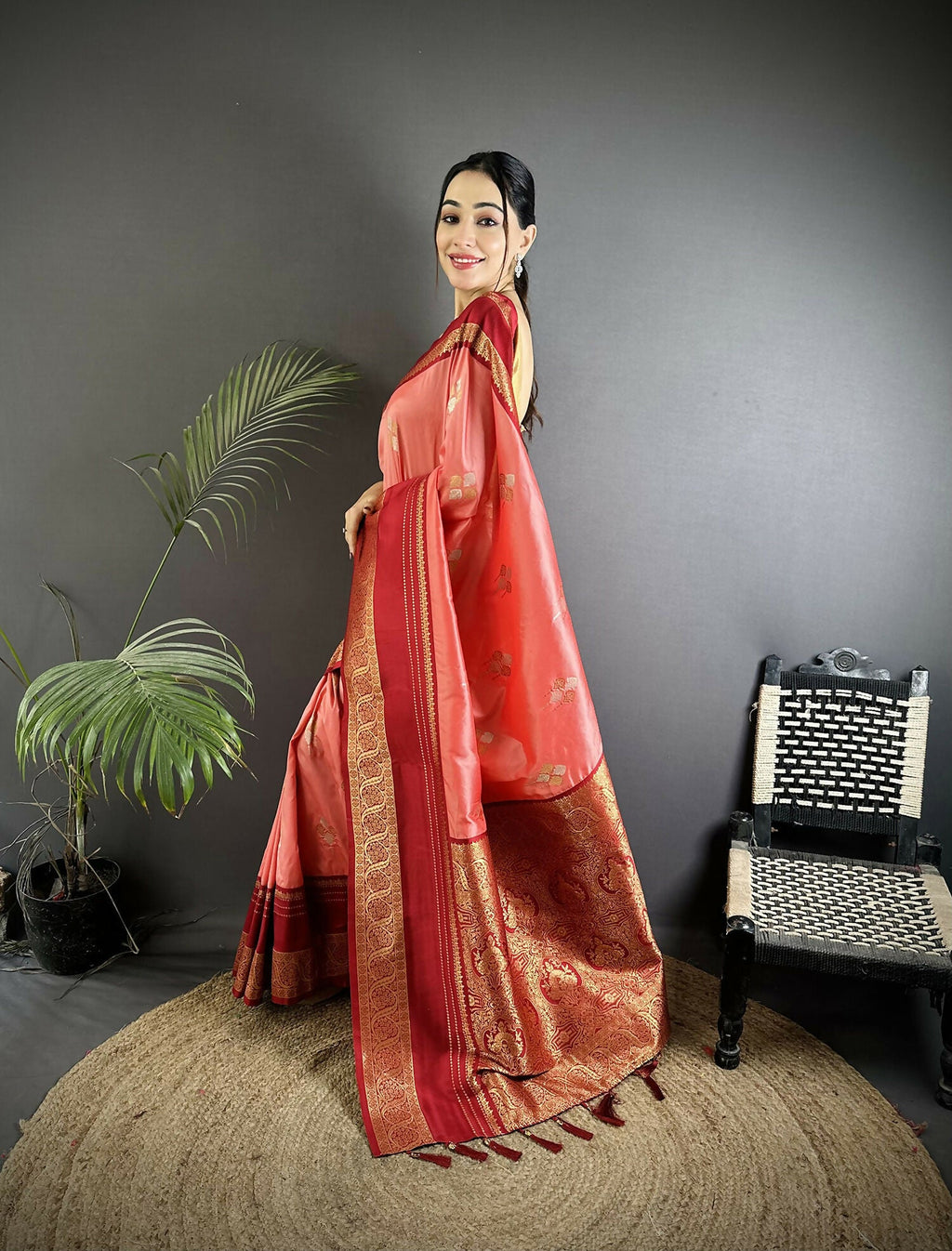 Joban Fashion Salmon Pink Banarasi Soft Silk Woven Saree - Distacart