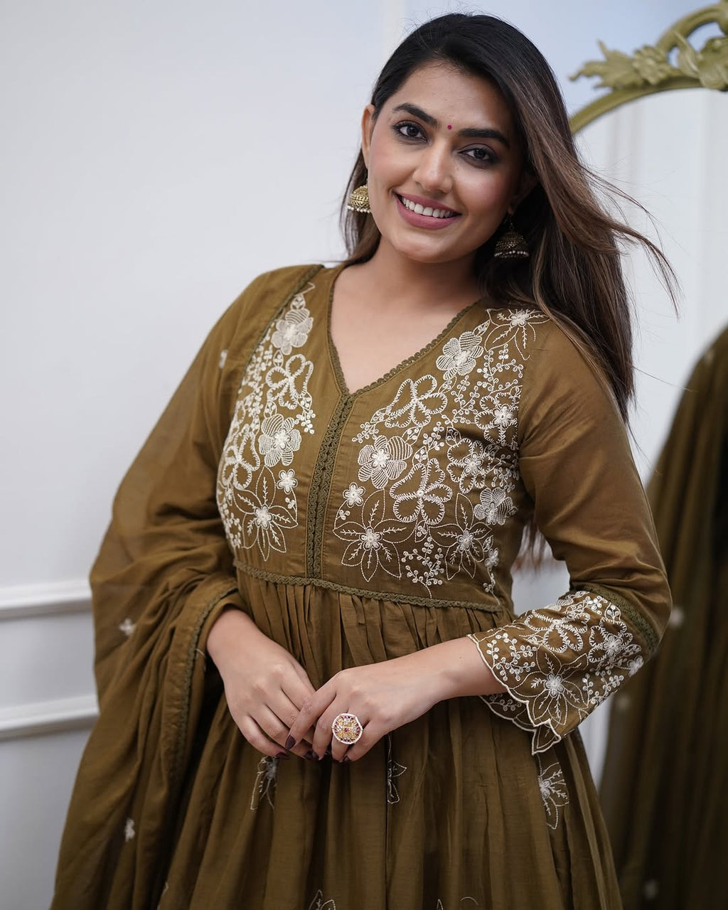 Lorenvalley Brown Cotton Silk Embroidered And Chikan Lace Work Kurta Set - Distacart