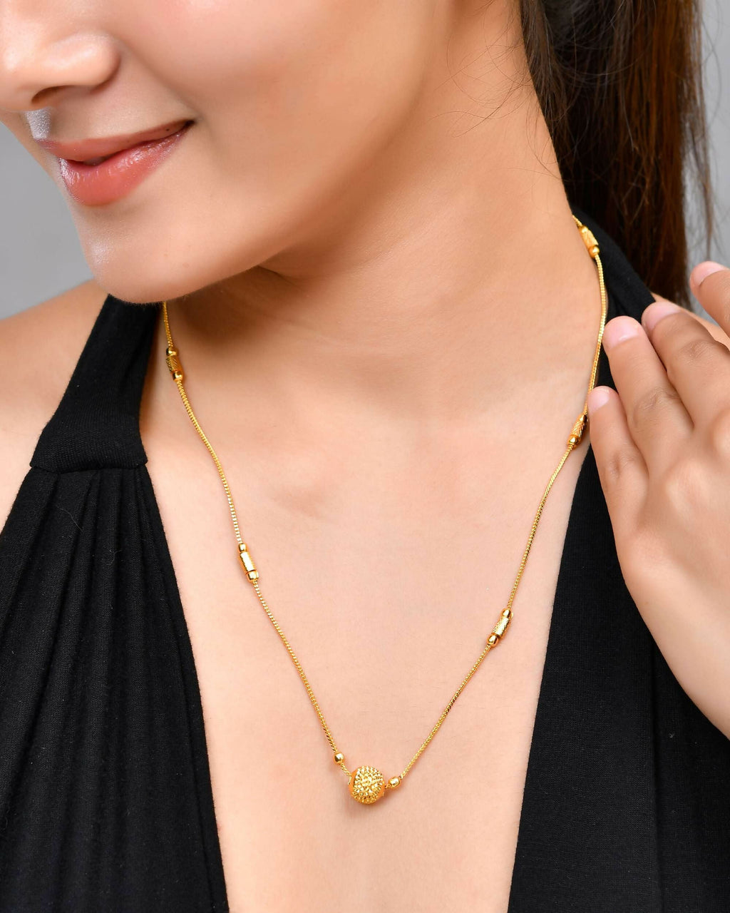 VOJ Gold-Polished Designer Piped Chain WithBig Gold Bead.