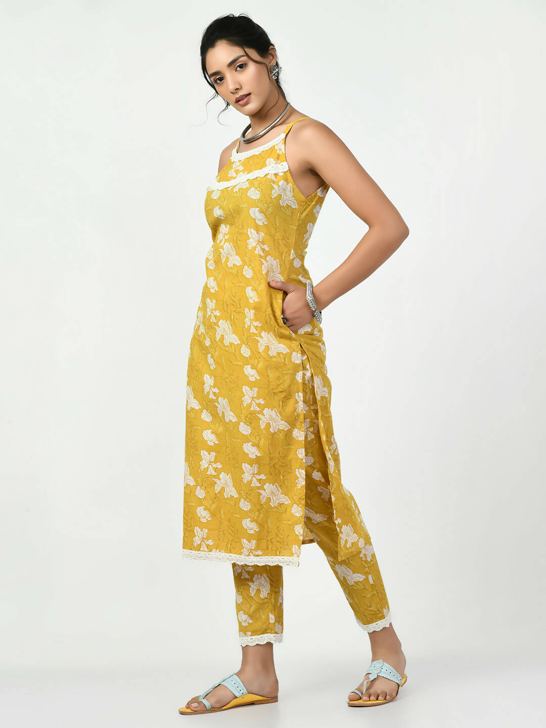 Myshka Women's Yellow Straight Printed Kurta