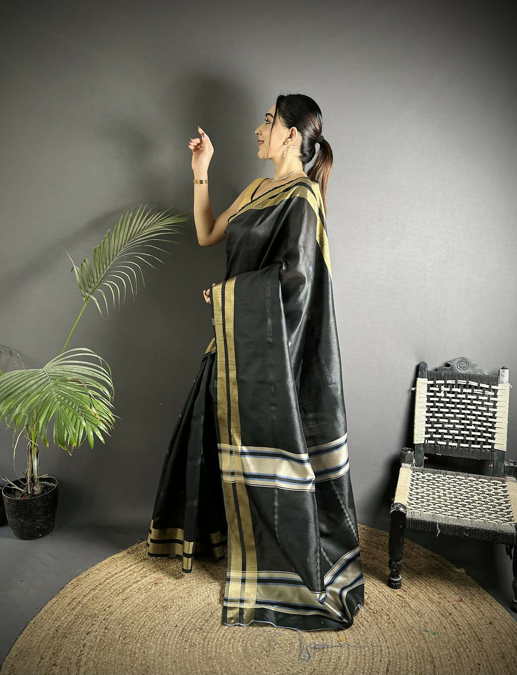 Joban Fashion Black Woven Pattern Raw Silk Kanjivaram Silk Saree - Distacart