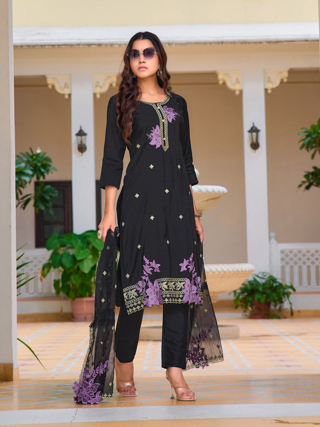 Embroidered Kurta With Pant & Embroidered Organza Dupatta, Black - Hiral Fashion - Distacart