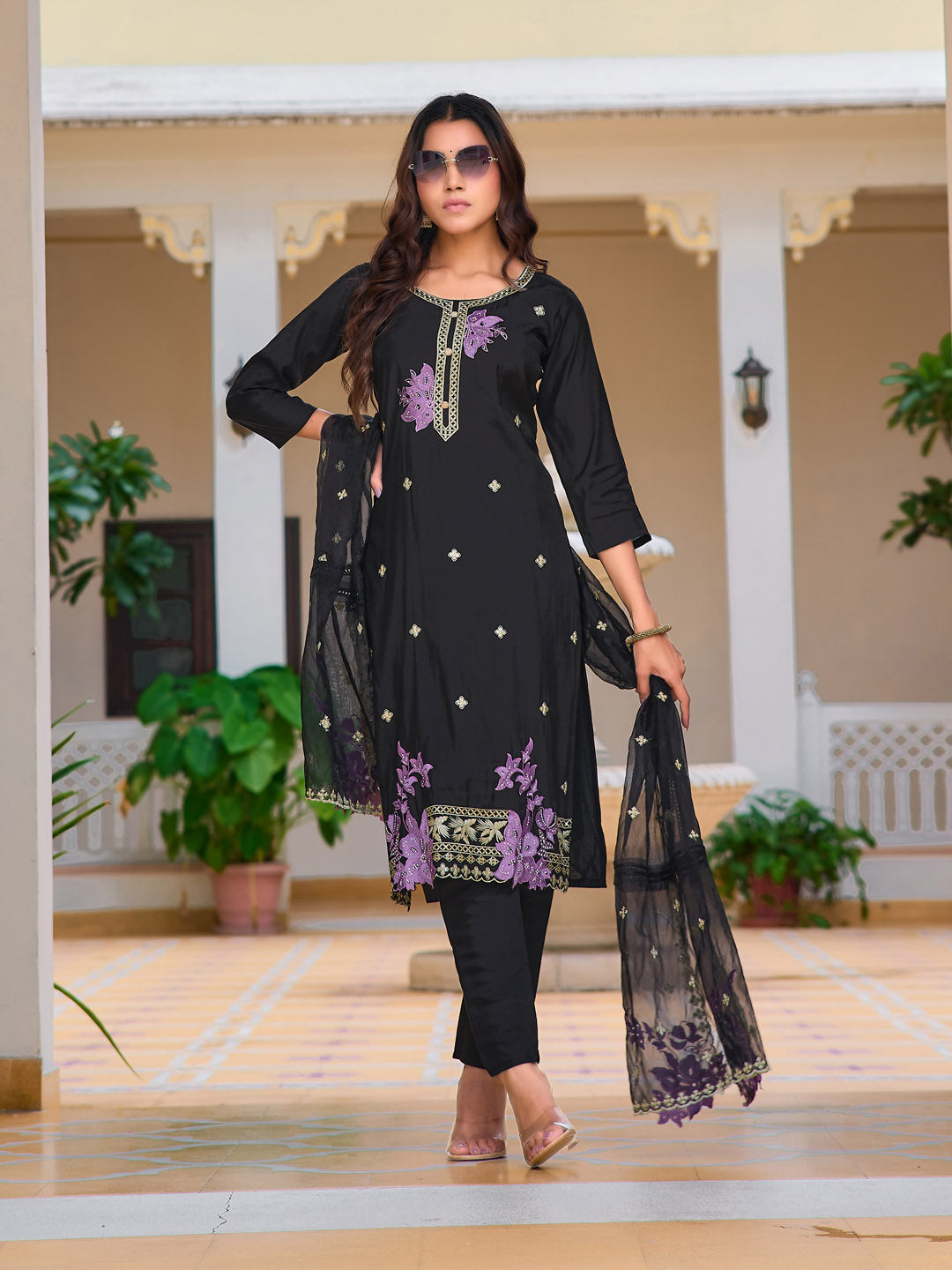 Embroidered Kurta With Pant & Embroidered Organza Dupatta, Black - Hiral Fashion - Distacart