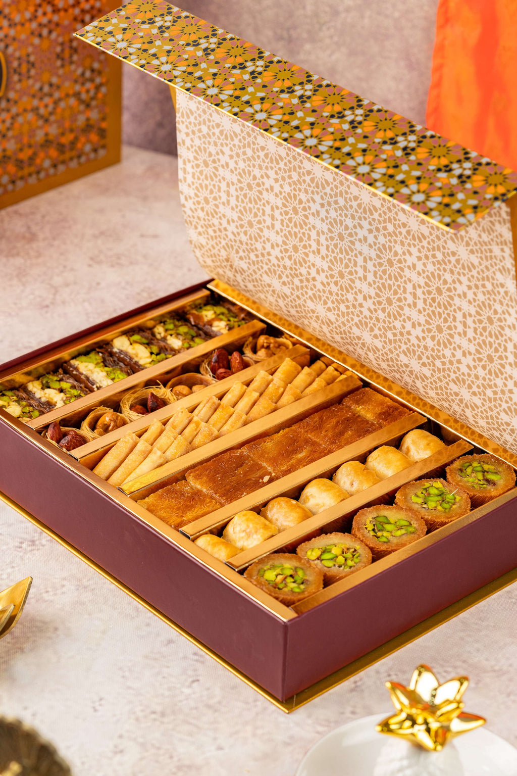 Gourmet Baklava Prime Connoisseur Gift Box - Distacart