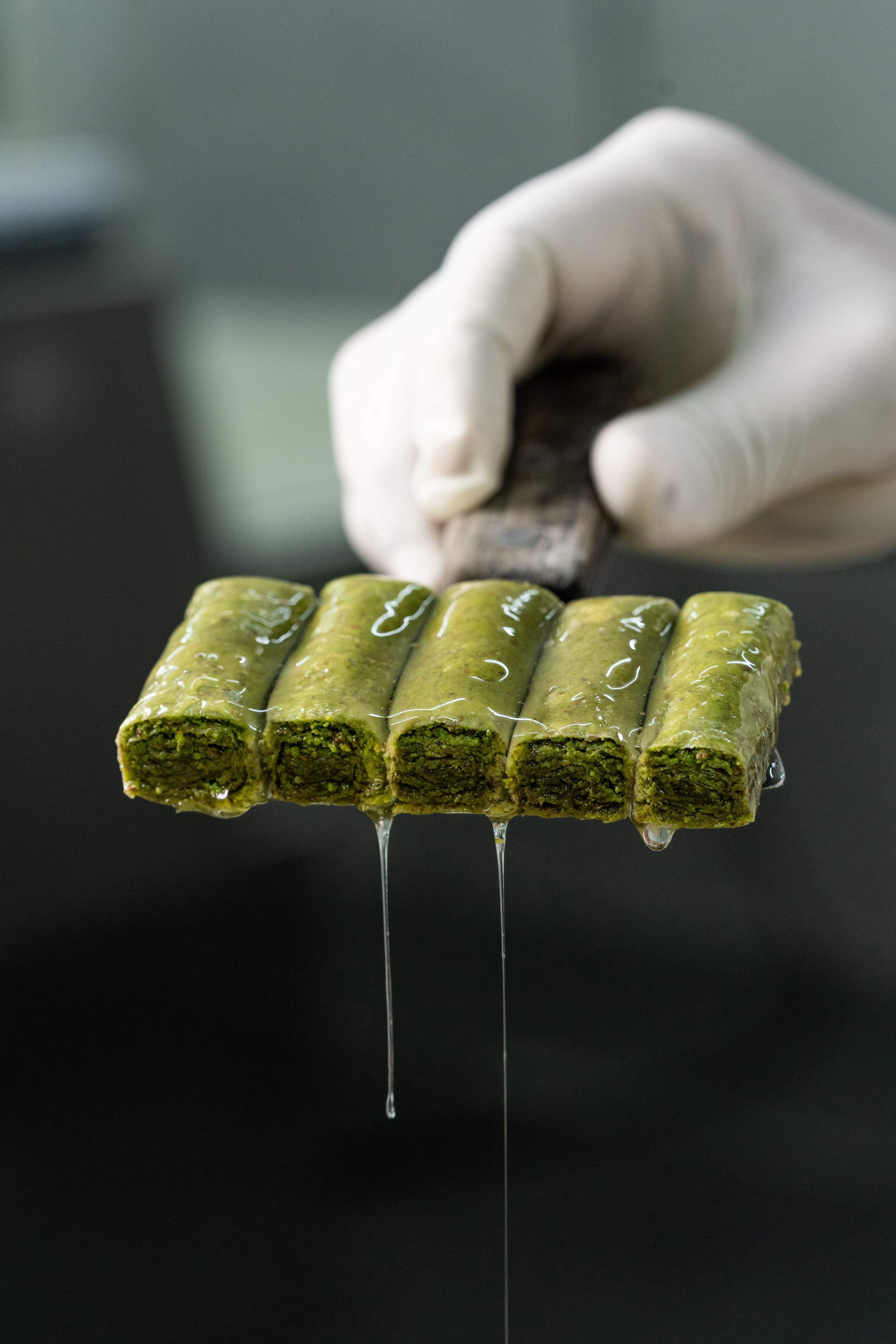 Gourmet Baklava Classic Pista Roll Baklava - Distacart