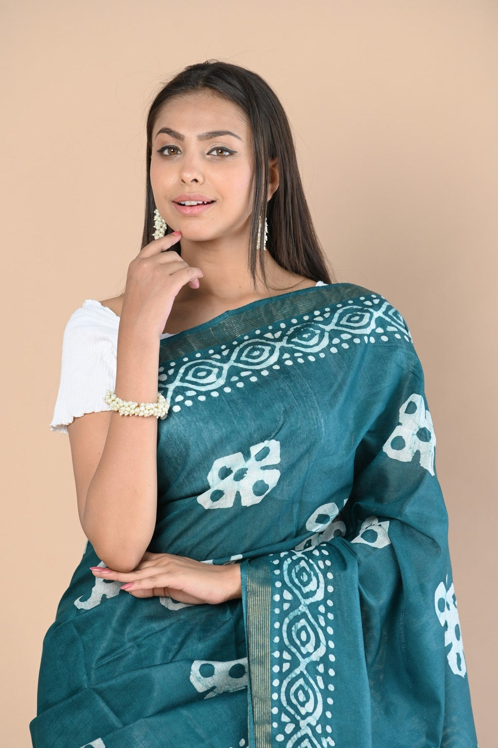 Very Much Indian Authentic Handloom Pure Cotton Saree with Hand Batik Work - Distacart